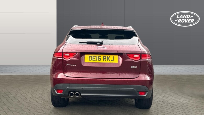 Jaguar F-Pace 2.0d Portfolio 5dr Auto AWD Diesel Estate